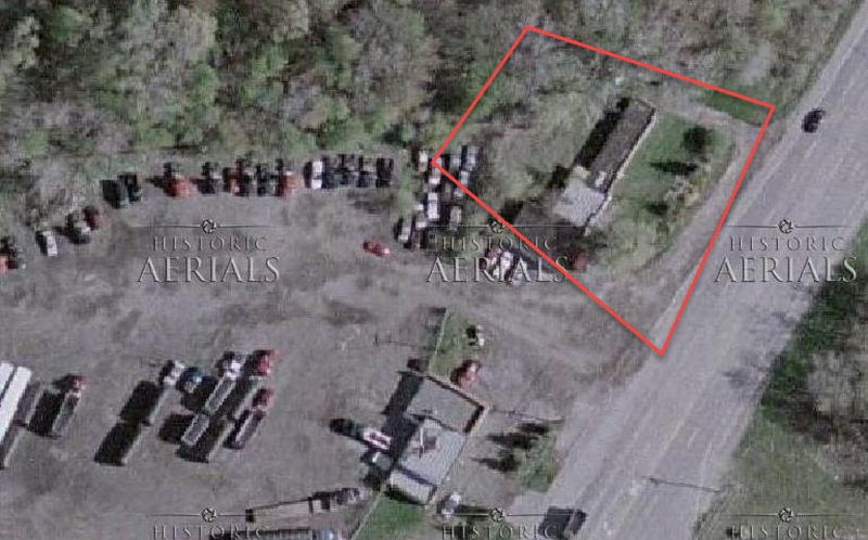 Undetermined Brownstown Motel - 2002 (newer photo)